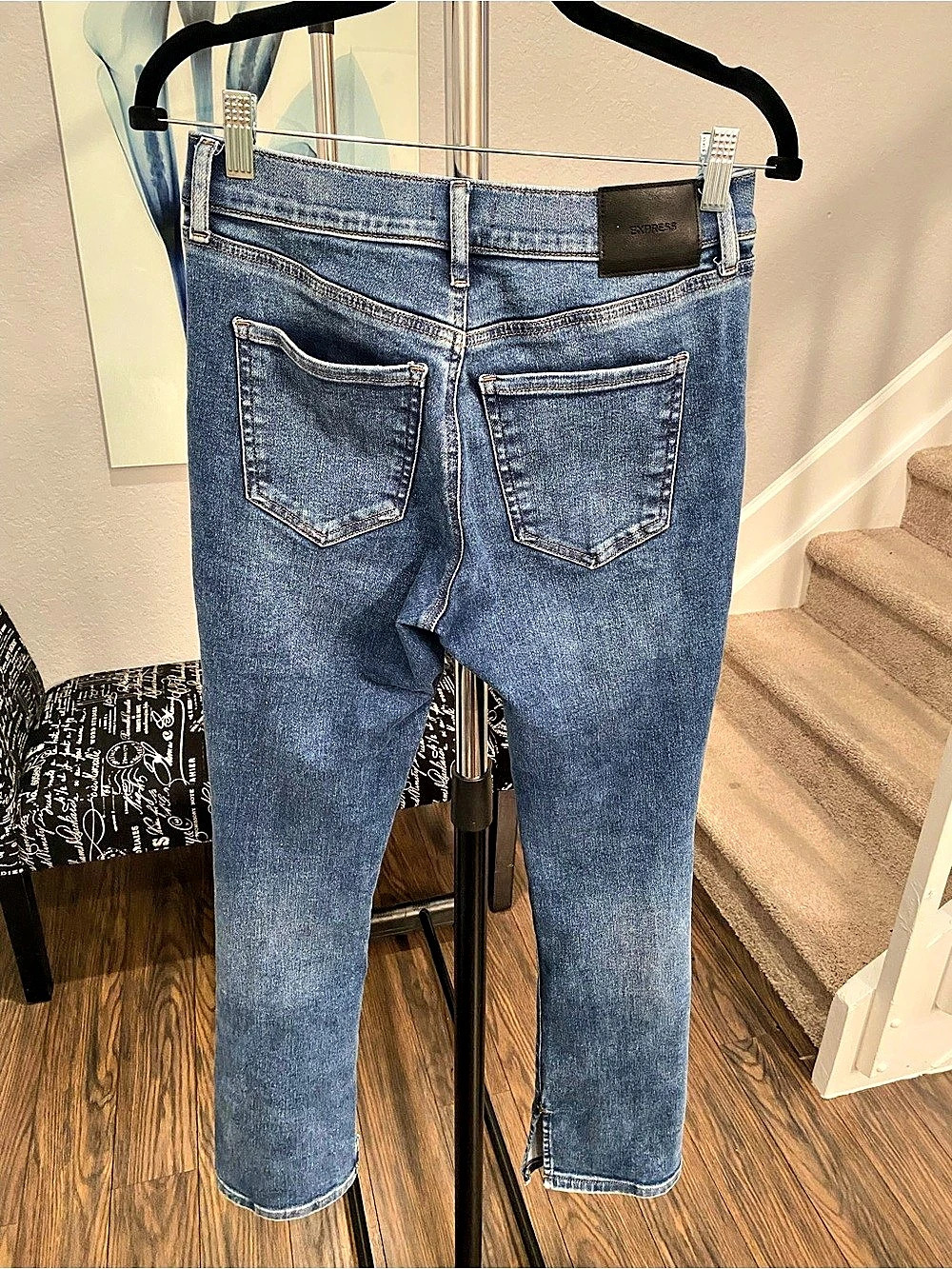 Express Mid Rise Medium Wash Skyscraper Jeans - Picture 7 of 7